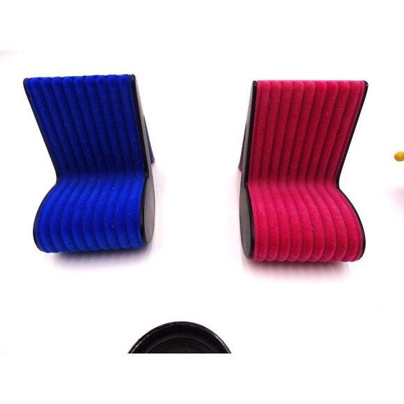 LOL Surprise OMG DOLL HOUSE Porch Patio Set Music Note Chairs Umbrella and Raili - Picture 4 of 12